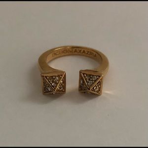 BCBG MaxAzria ring size 6/7